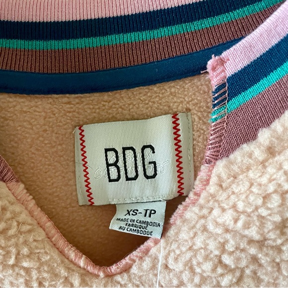 🎉HP🎉 NWT BDG Collins Fleece Pullover Sweatshirt in Peach - Picture 6 of 7